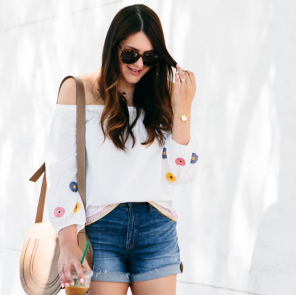 Off the shoulder, embroidered top sz M